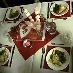 Les Clarines Отель